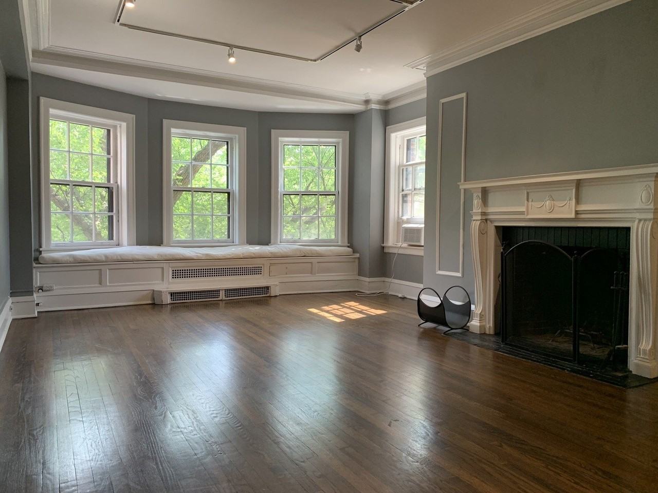 2600 N Lakeview Ave #3E - Photo 5 of 17