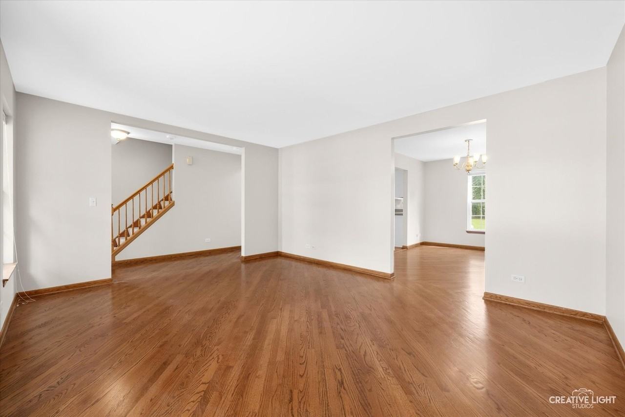 2219 Beaumont Ct - Photo 3 of 24