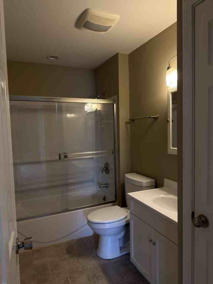 29W523 Winchester Cir S Unit 1 - Photo 6 of 14