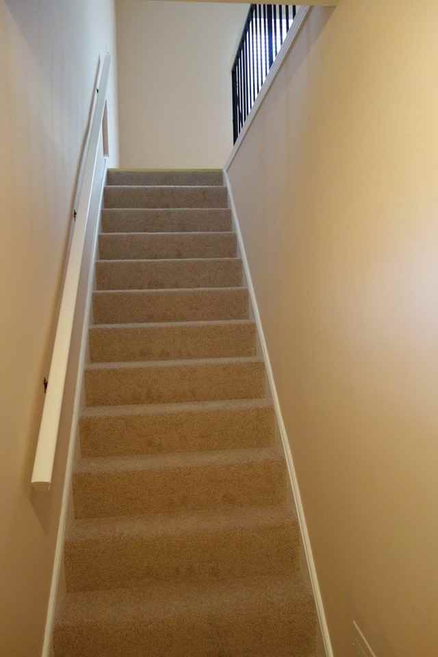 300 Meadow Ct #300 - Photo 2 of 32