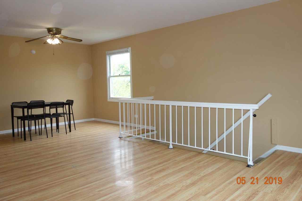 300 Meadow Ct #300 - Photo 3 of 32