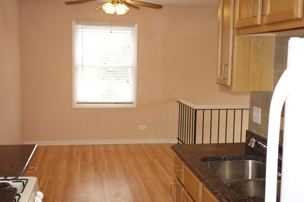 300 Meadow Ct #300 - Photo 4 of 32