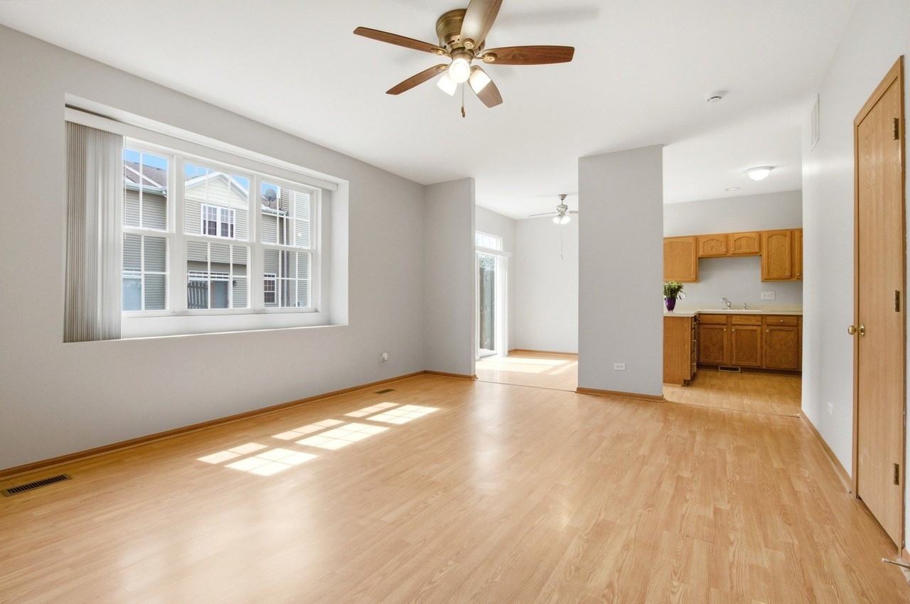 3864 Pathfinder Ln - Photo 3 of 23