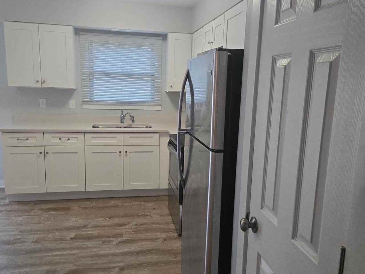 308 Heustis St #3 - Photo 4 of 12