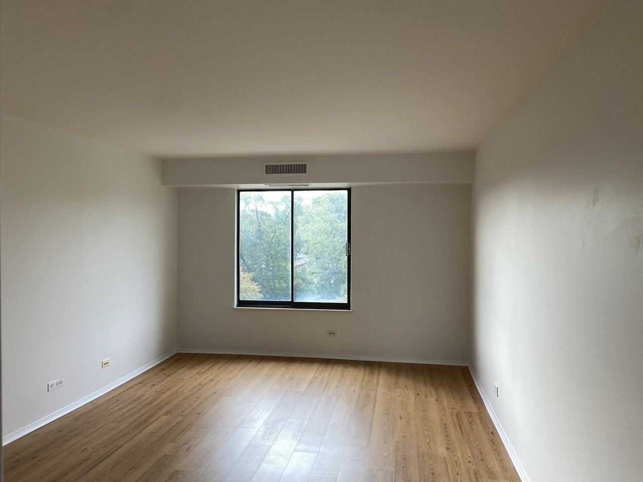 1605 E Central Rd #410B - Photo 6 of 18