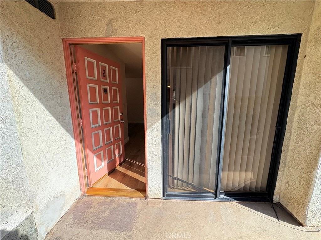 118 N Cedar St #2 - Photo 2 of 19