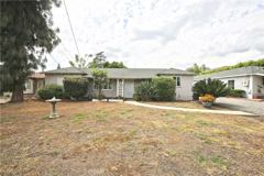 1211 S 10th Ave - Photo 1 of 1