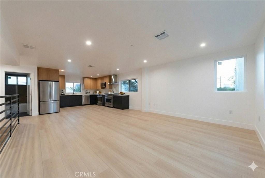 1658 S Hayworth Ave #1-4 - Photo 5 of 33