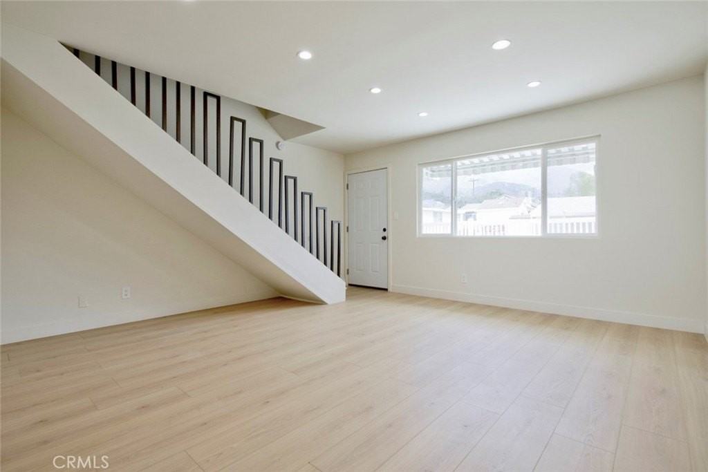 9917 Marcus Ave #9917 - Photo 4 of 32