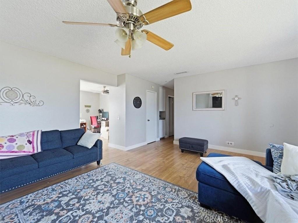 900 Cortez Dr - Photo 5 of 30