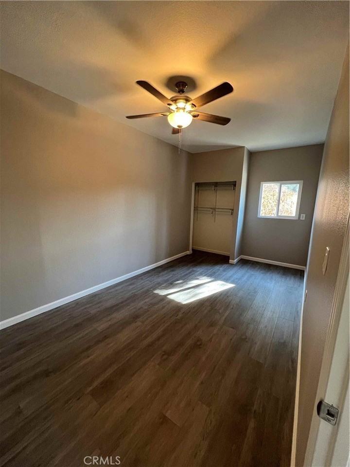 10026 Portola Ave - Photo 5 of 6