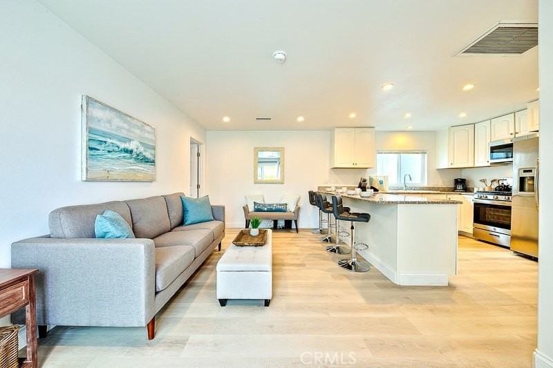 17016 7th St - Photo 6 of 33