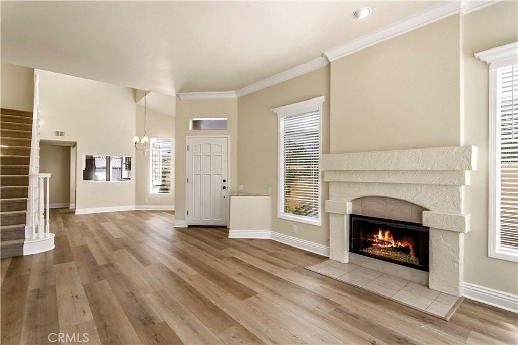 11 Reina - Photo 5 of 44