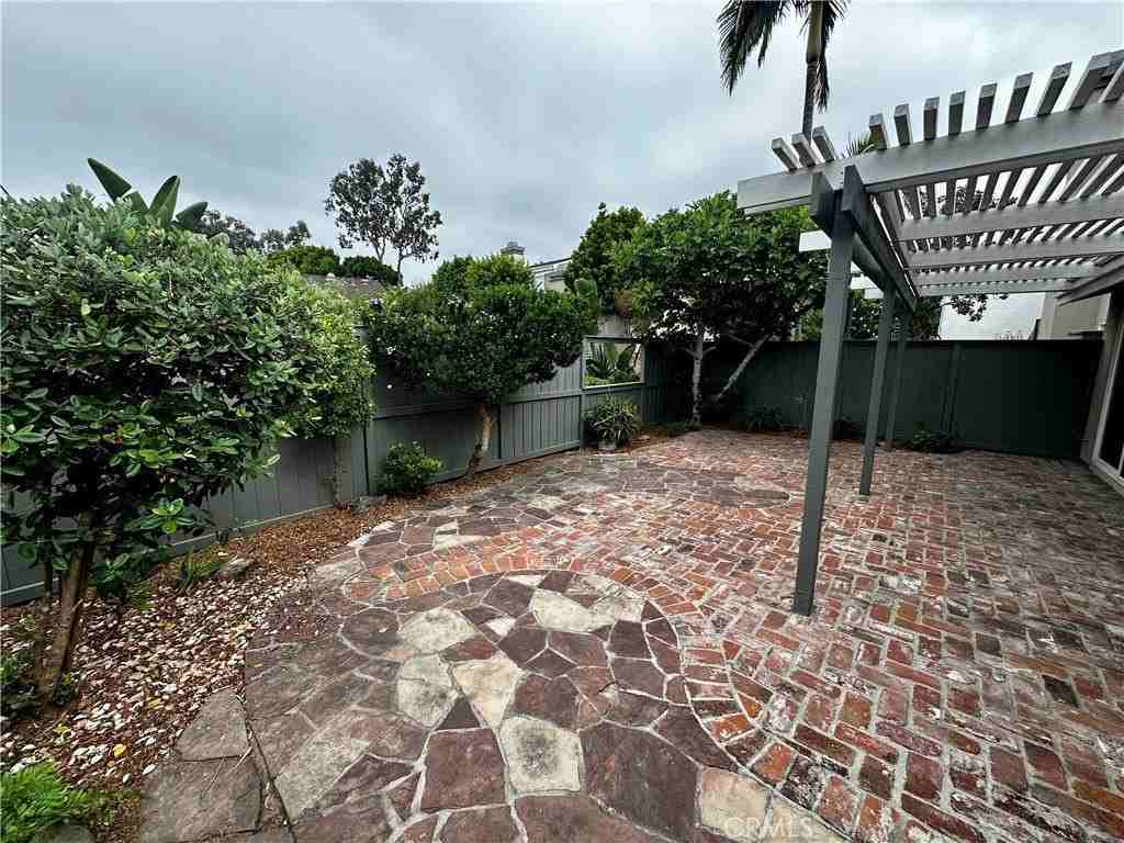 19835 Maritime Ln - Photo 5 of 50