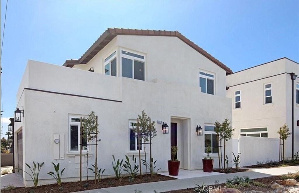 34270 Amber Lantern St - Photo 2 of 13