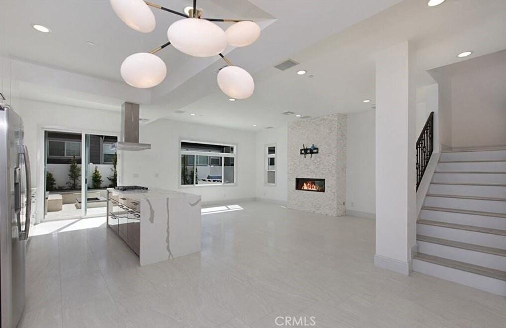 34270 Amber Lantern St - Photo 4 of 13