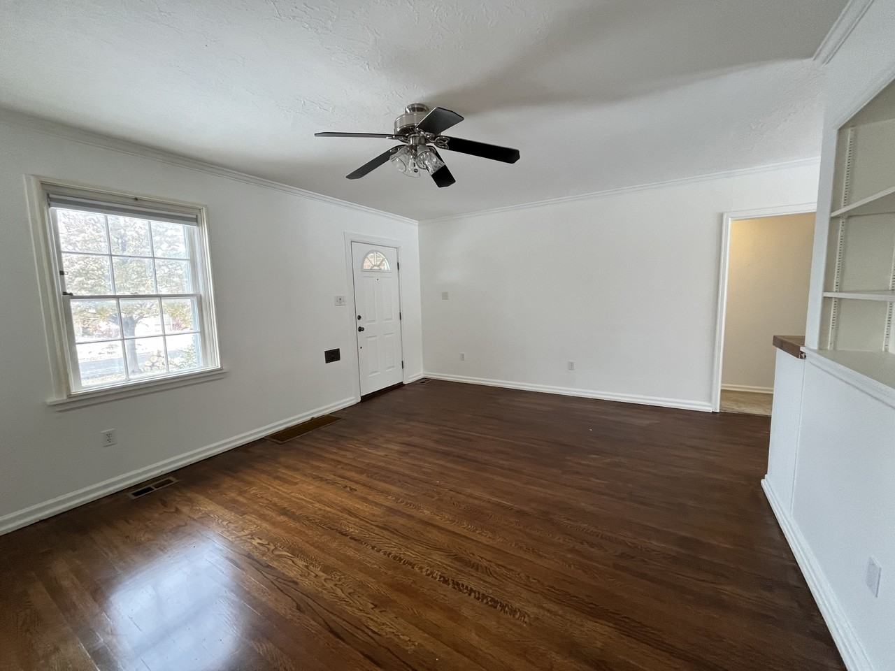 2521 S Dearborn St #1 - Photo 5 of 23