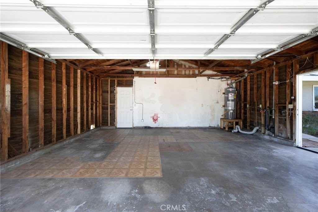 6485 Clovis Pl - Photo 2 of 27