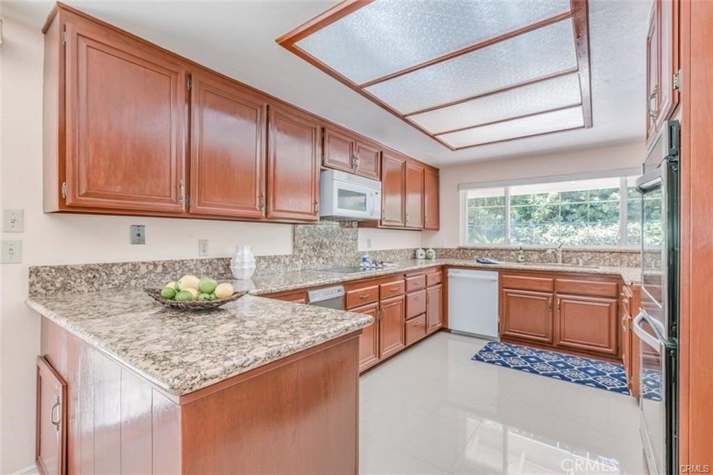 435 S Westridge Cir - Photo 6 of 25