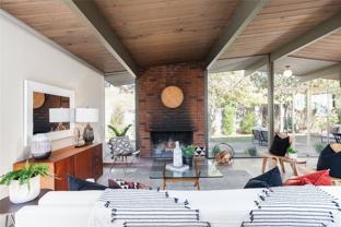 1131 N Encanto St - Photo 1 of 1