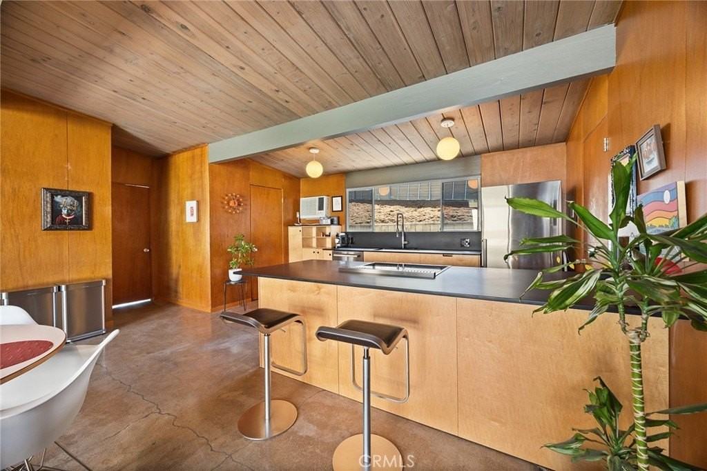 1131 N Encanto St - Photo 7 of 34