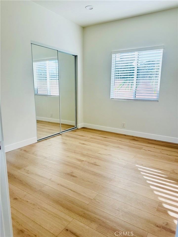 12645 Jerome Ln - Photo 7 of 19