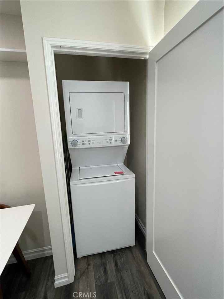 6009 Painter Ave - Photo 7 of 8