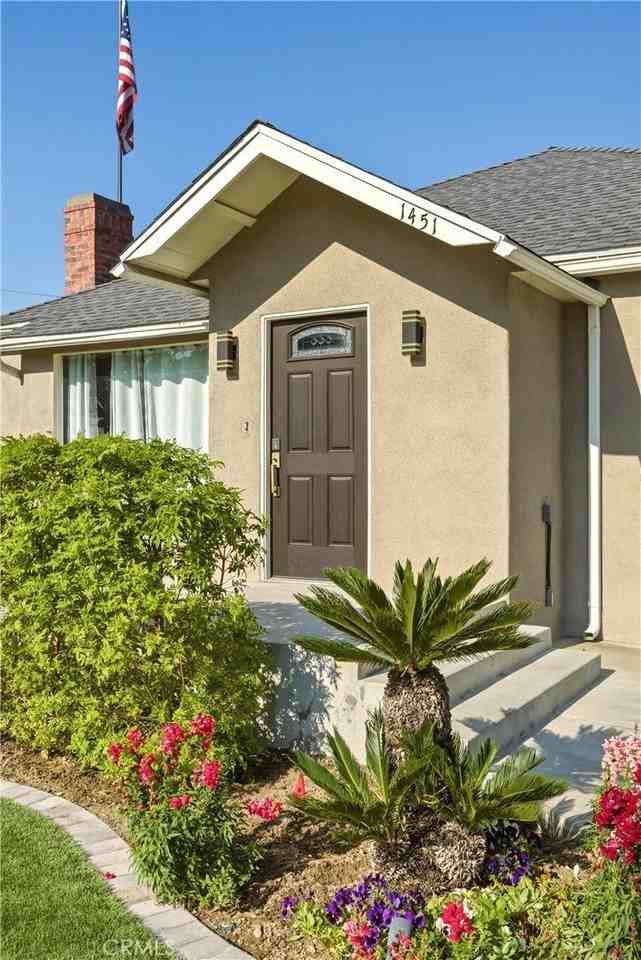 1451 N Catalina St - Photo 4 of 28