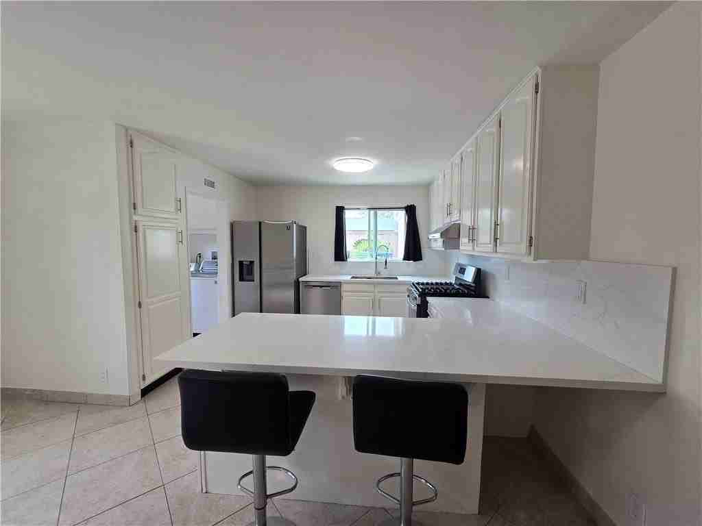 6683 Gross Ave - Photo 4 of 45