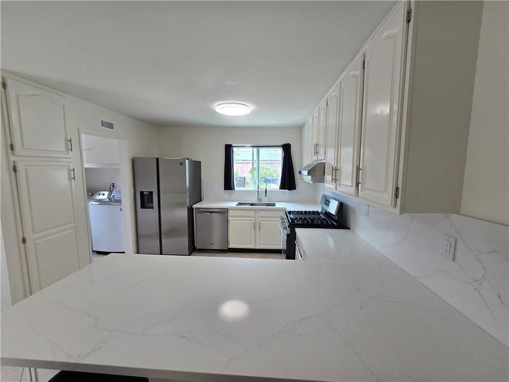 6683 Gross Ave - Photo 5 of 45