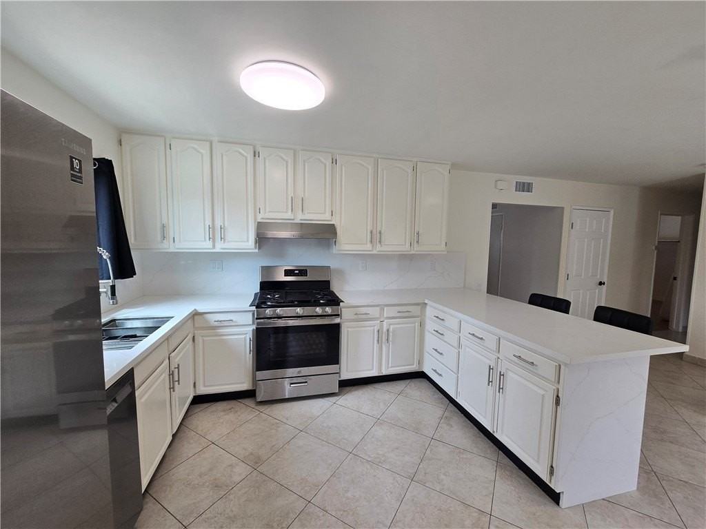 6683 Gross Ave - Photo 7 of 45