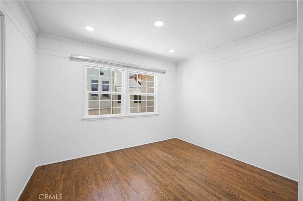 749 E Doran St - Photo 6 of 16