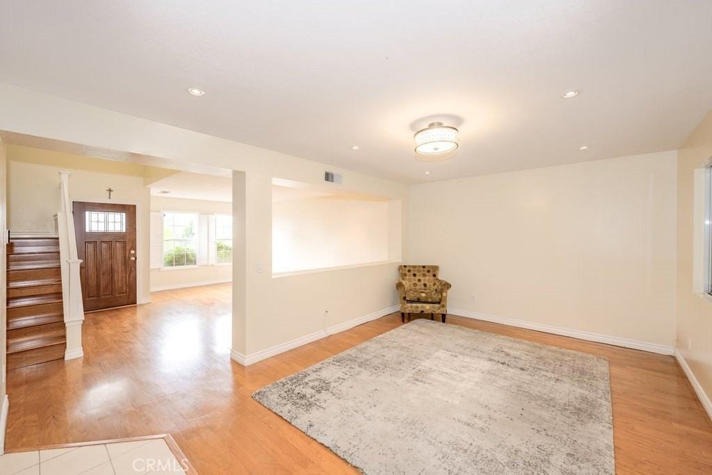 12200 Crest Ave - Photo 5 of 27