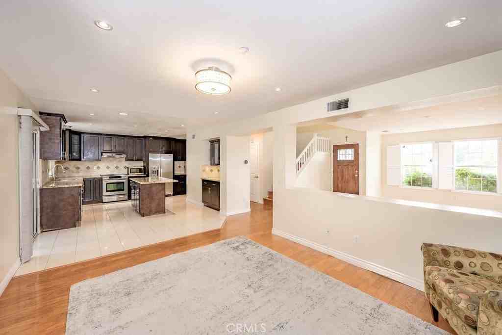 12200 Crest Ave - Photo 6 of 27