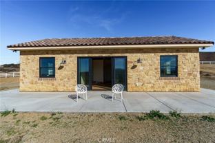 37219 Quarter Valley Rd - Photo 1 of 1