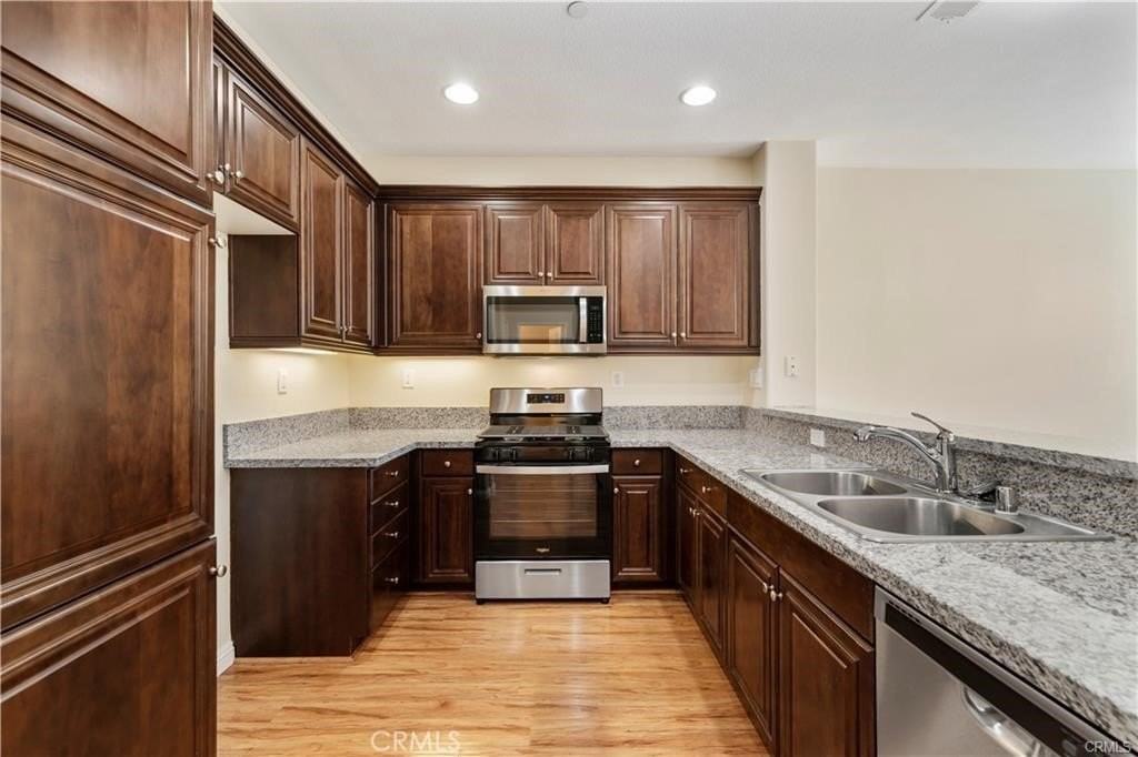 28250 Socorro St #89 - Photo 4 of 12