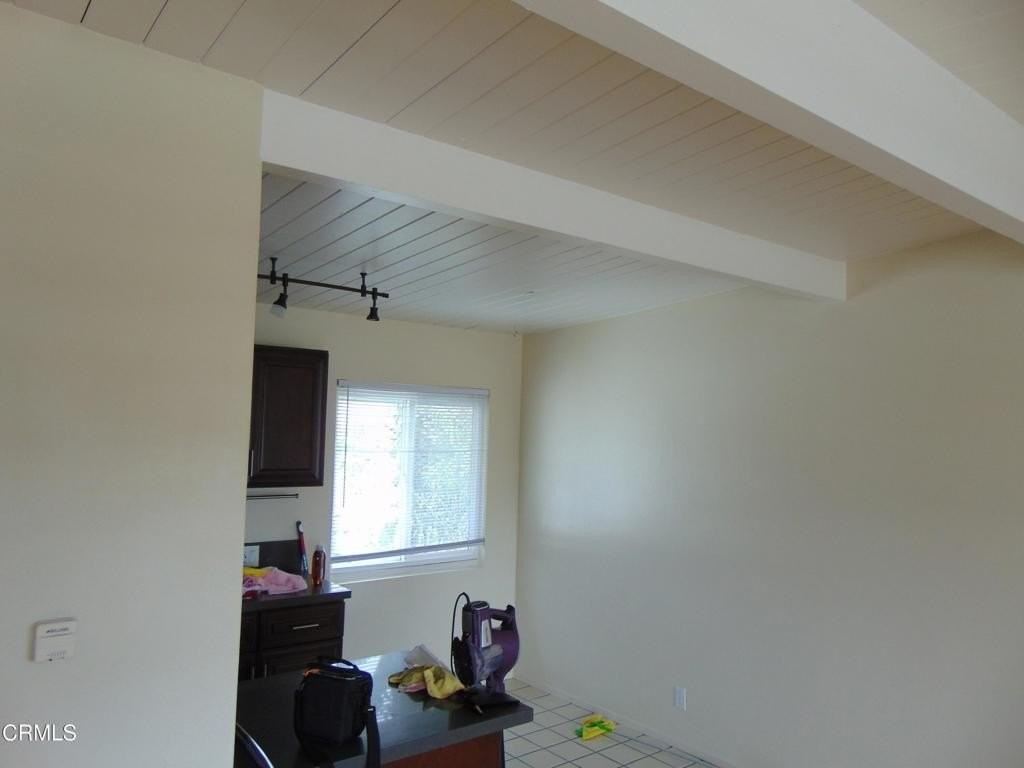 2011 Pierpont Blvd - Photo 4 of 12