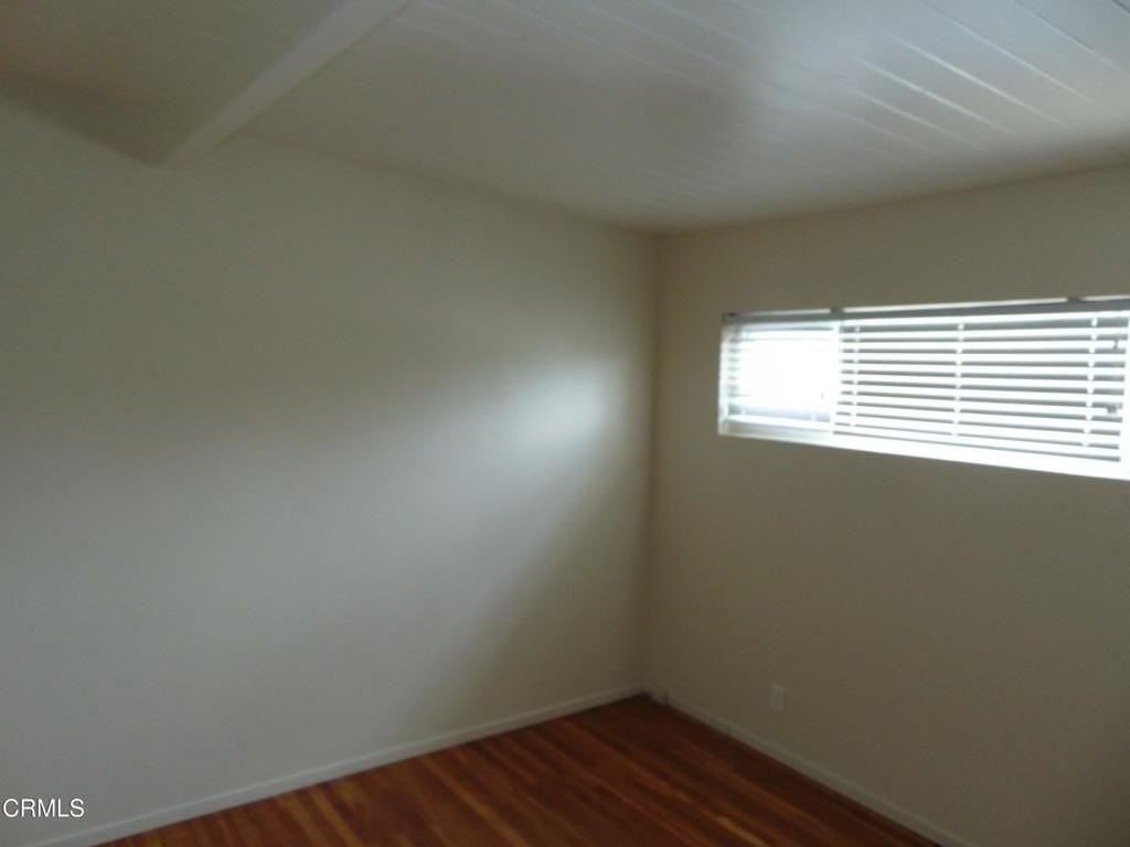 2011 Pierpont Blvd - Photo 6 of 12