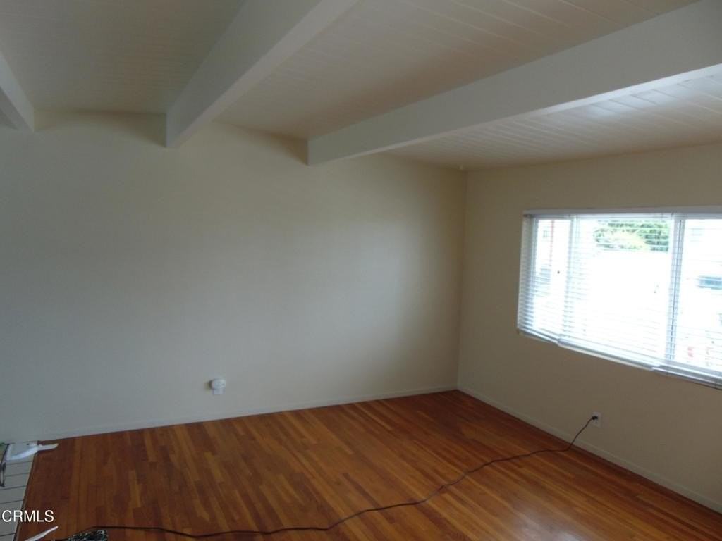 2011 Pierpont Blvd - Photo 7 of 12