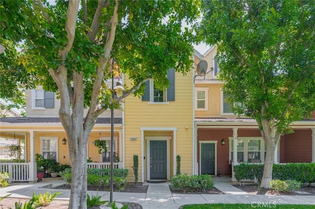 15904 Fountain Ln - Photo 2 of 28