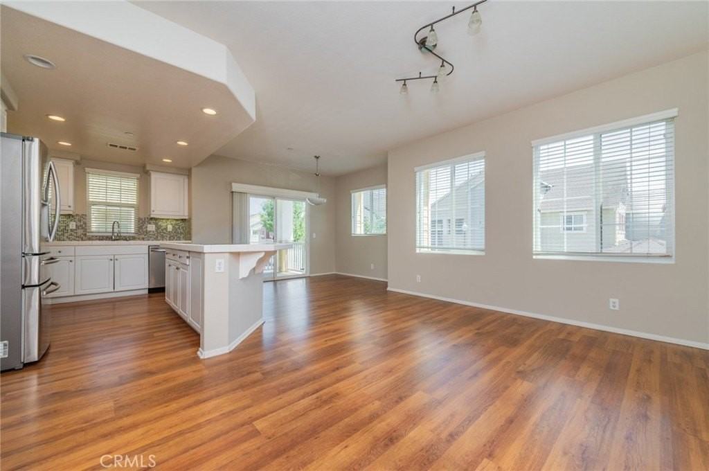 15904 Fountain Ln - Photo 6 of 28