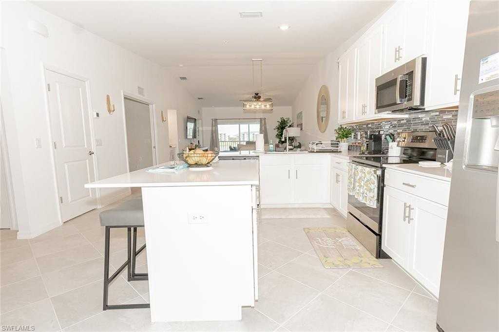 5427 Double Eagle Cir #2822 - Photo 4 of 46