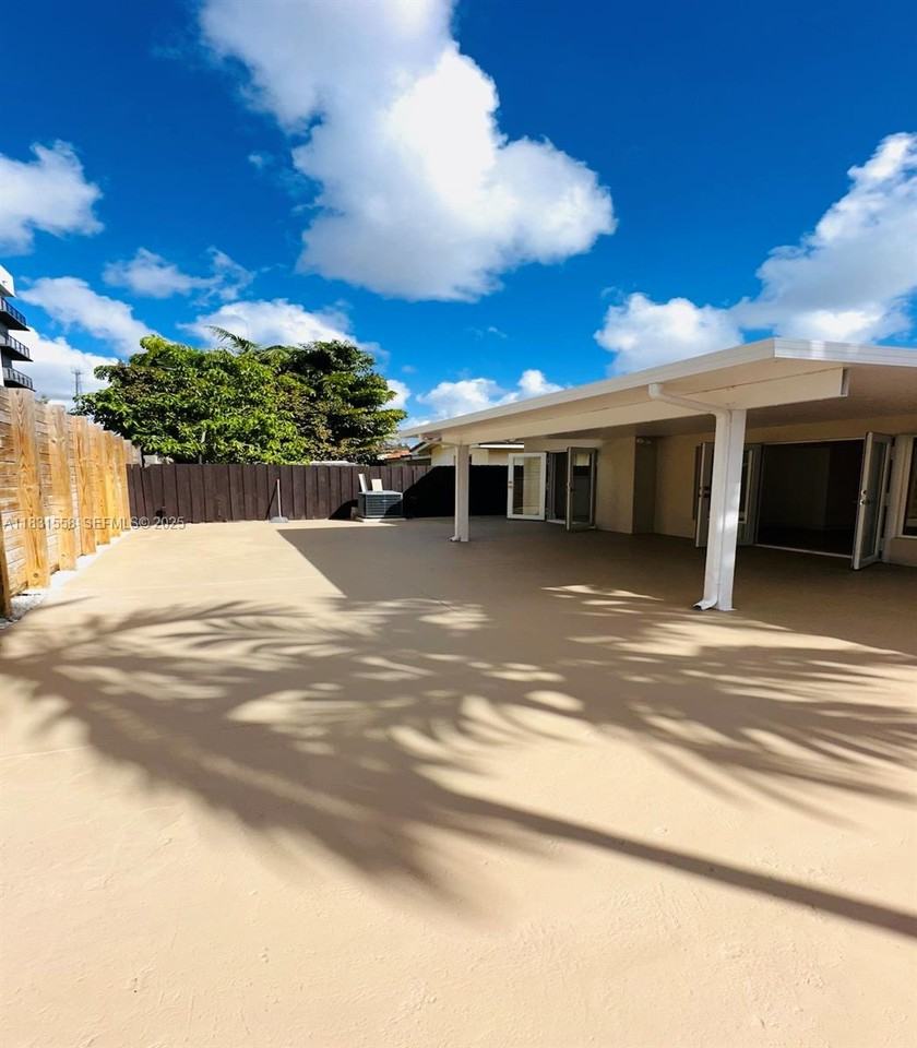 4120 Southwest 69th Avenue - Photo 6 of 6