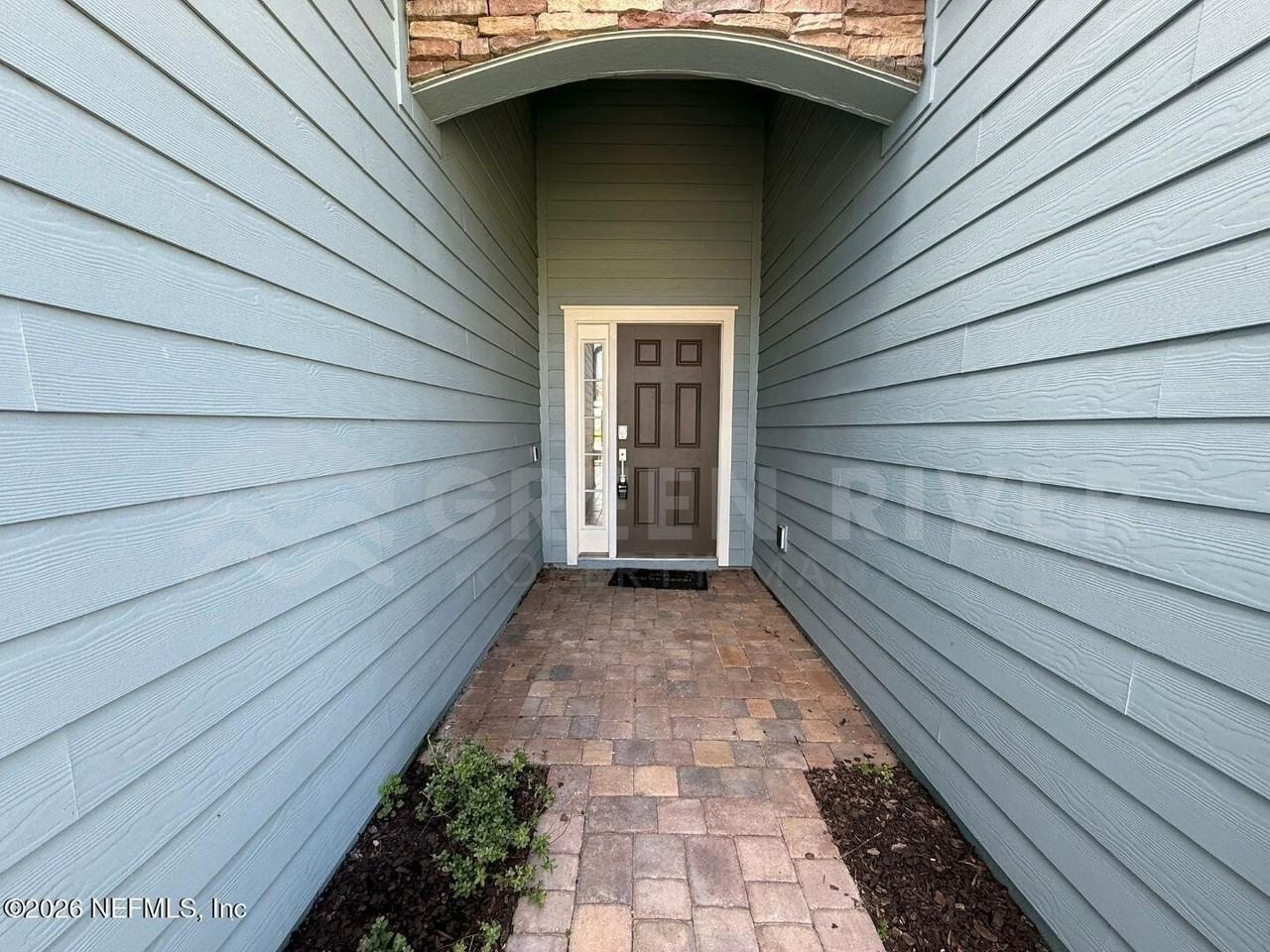 2717 White Cedar Ln - Photo 2 of 50