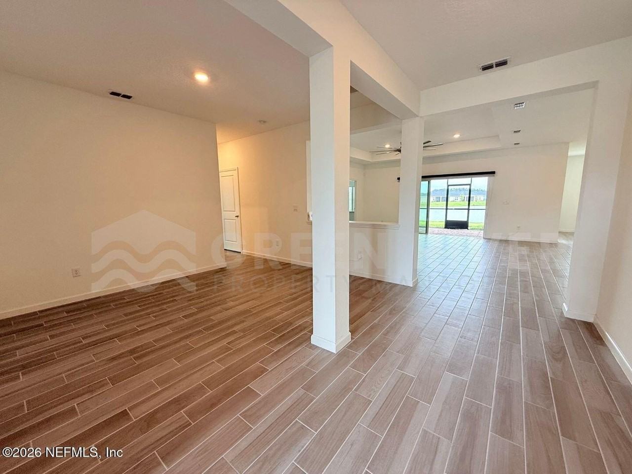 2717 White Cedar Ln - Photo 5 of 50
