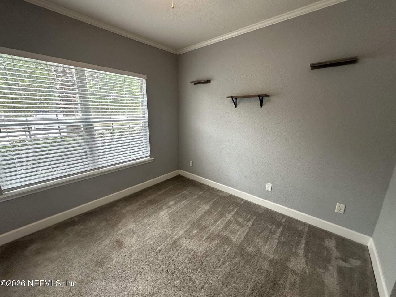 1827 Lago Del Sur Dr - Photo 3 of 15