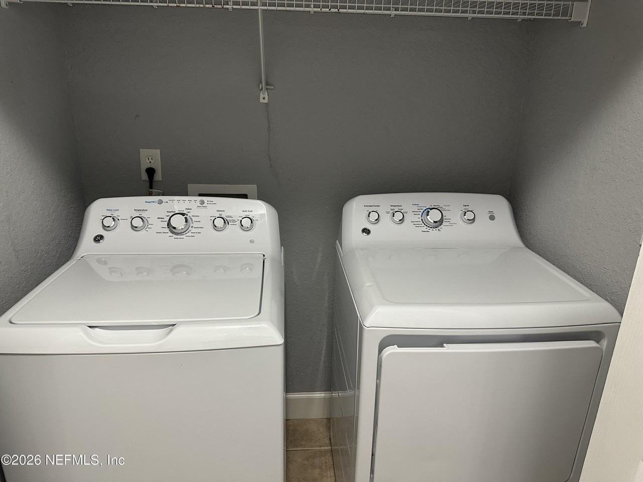 1827 Lago Del Sur Dr - Photo 5 of 15