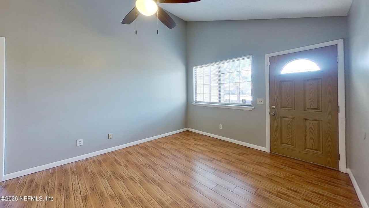 2530 Whispering Woods Blvd #4 - Photo 7 of 24