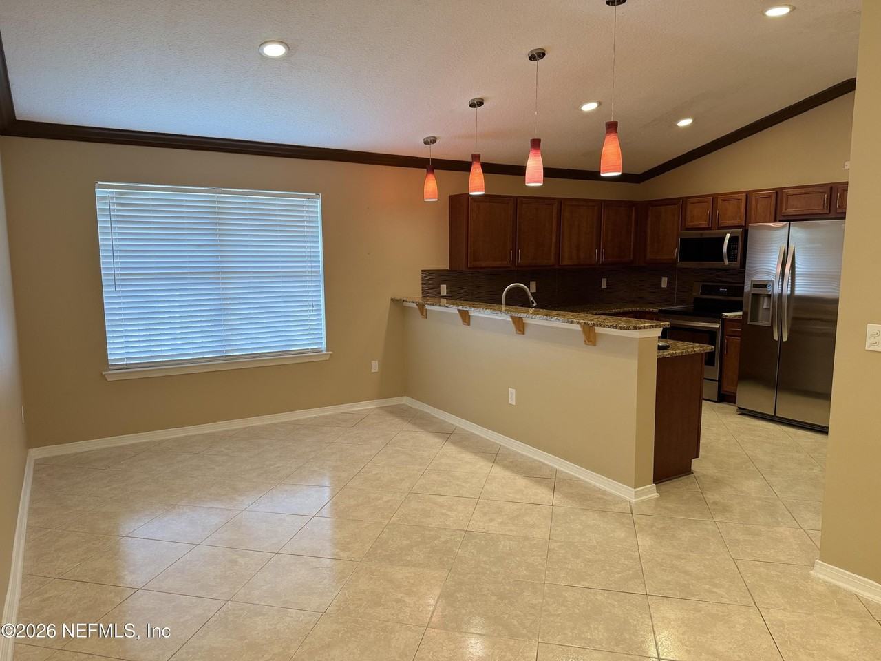 5925 Round Table Rd - Photo 5 of 21