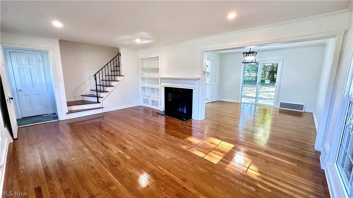 1271 Hereford Rd - Photo 2 of 22